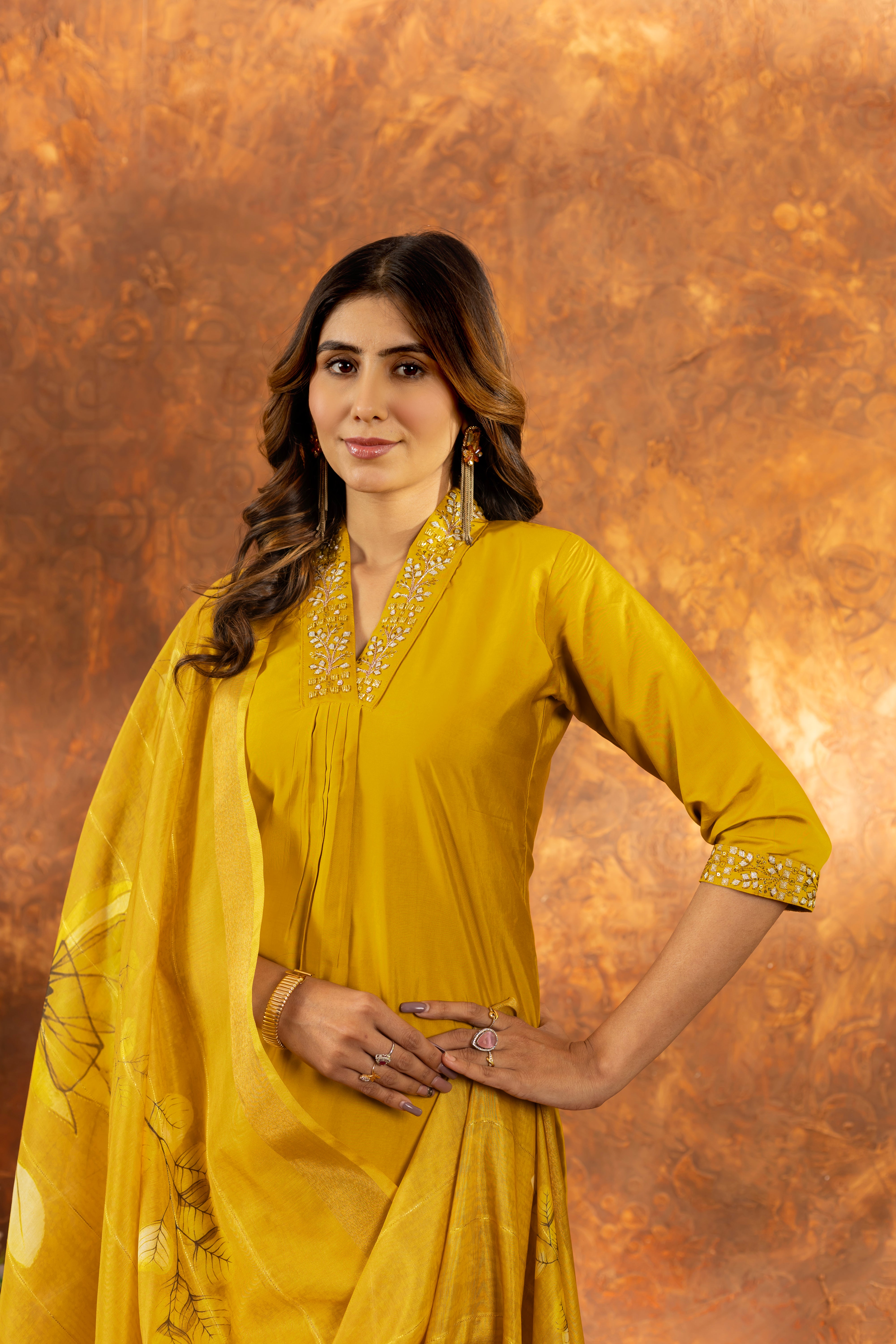 Elegant Straight Kurti Pant Dupatta Set