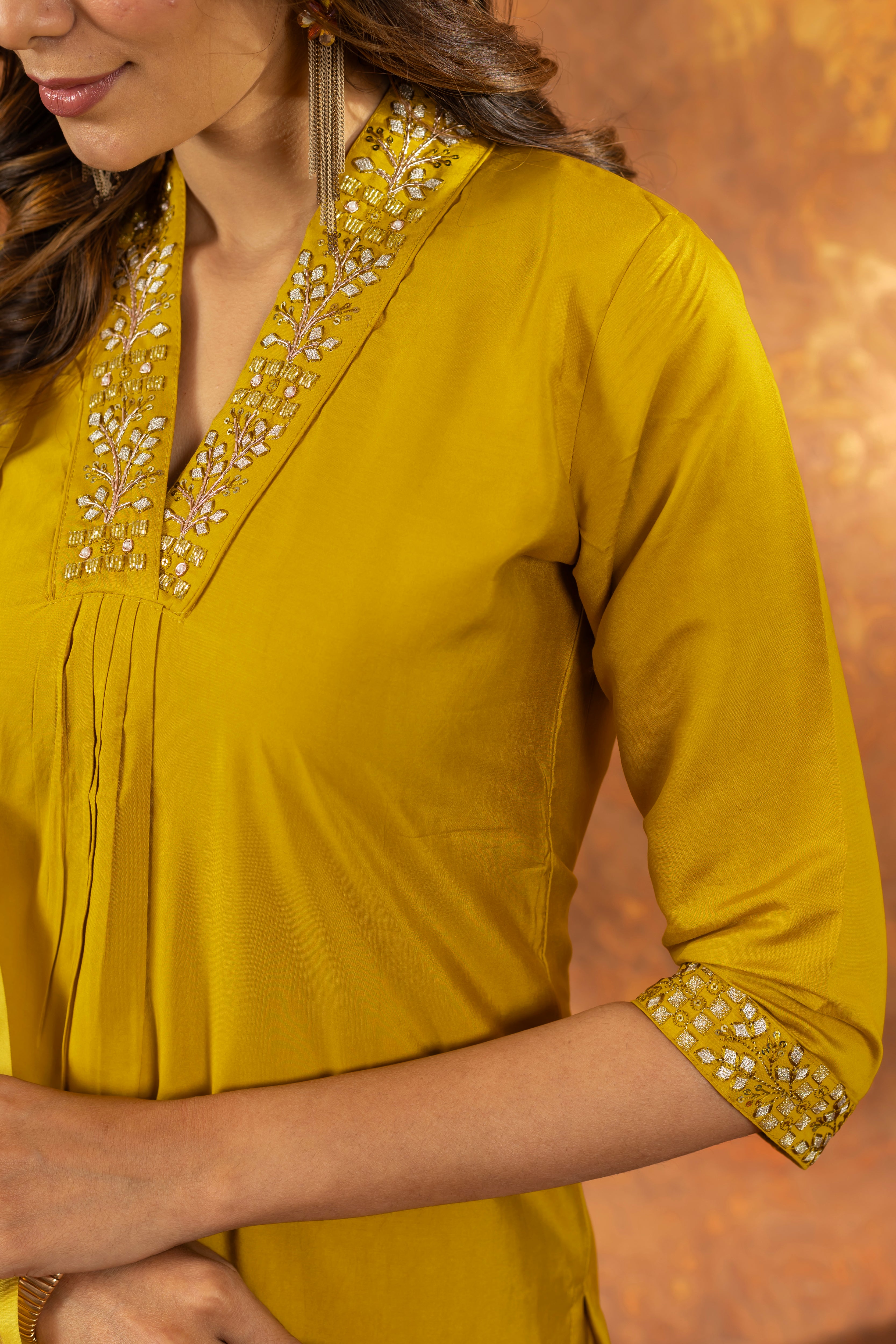 Elegant Straight Kurti Pant Dupatta Set