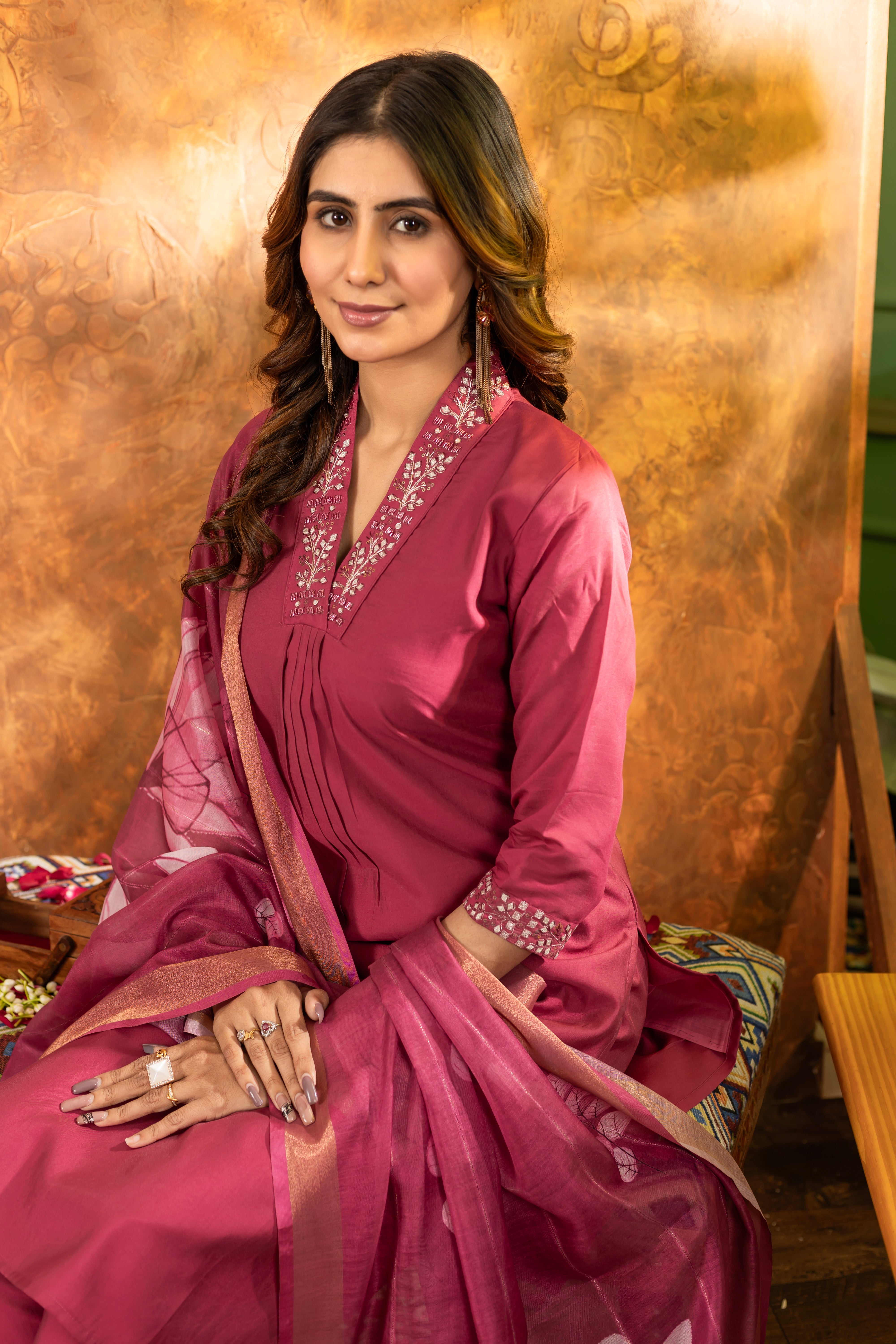 Elegant Straight Kurti Pant Dupatta Set