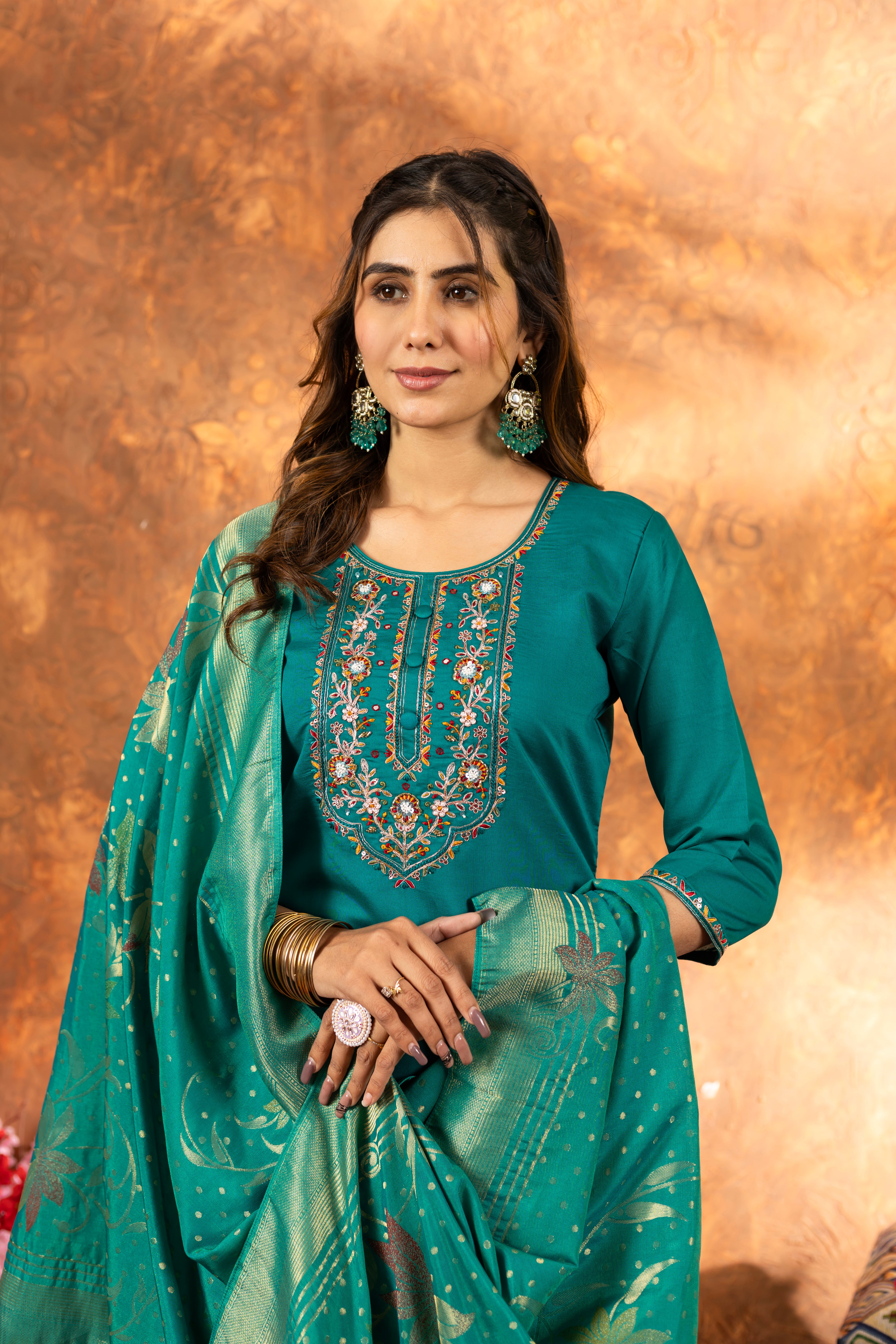 Elegant Straight Kurti Pant Dupatta Set