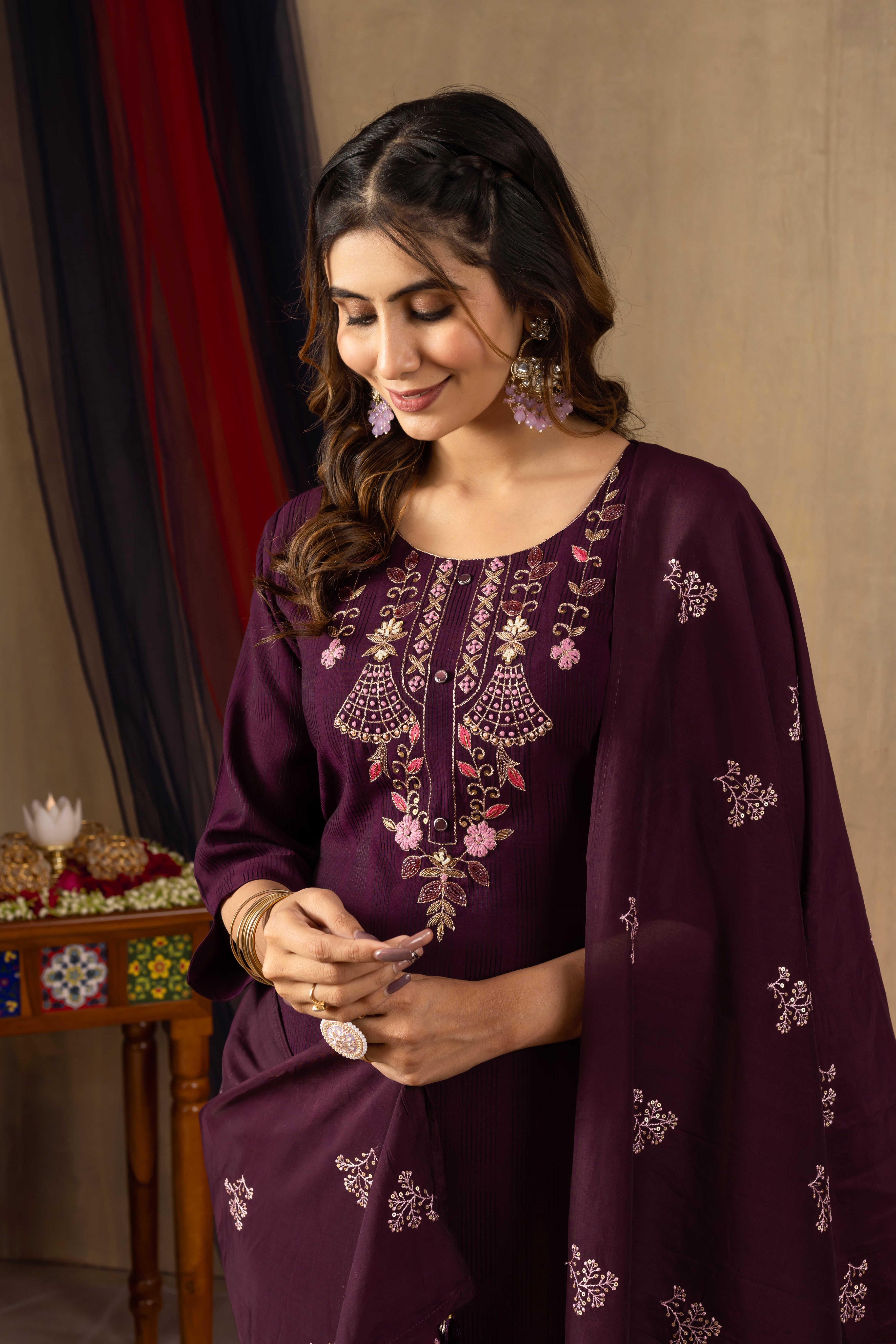 Elegant Straight Kurti Pant Dupatta Set