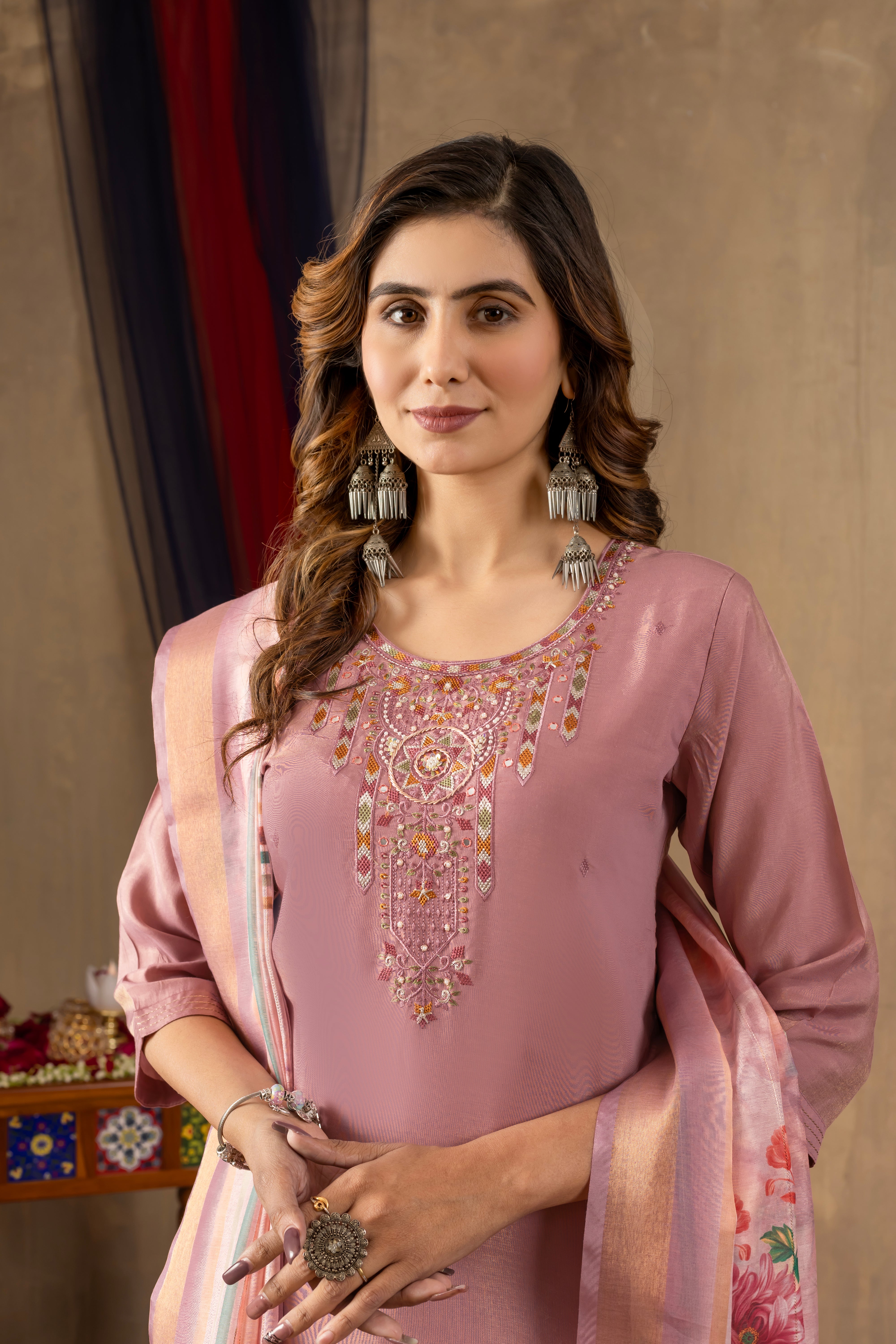 Elegant Straight Kurti Pant Dupatta Set