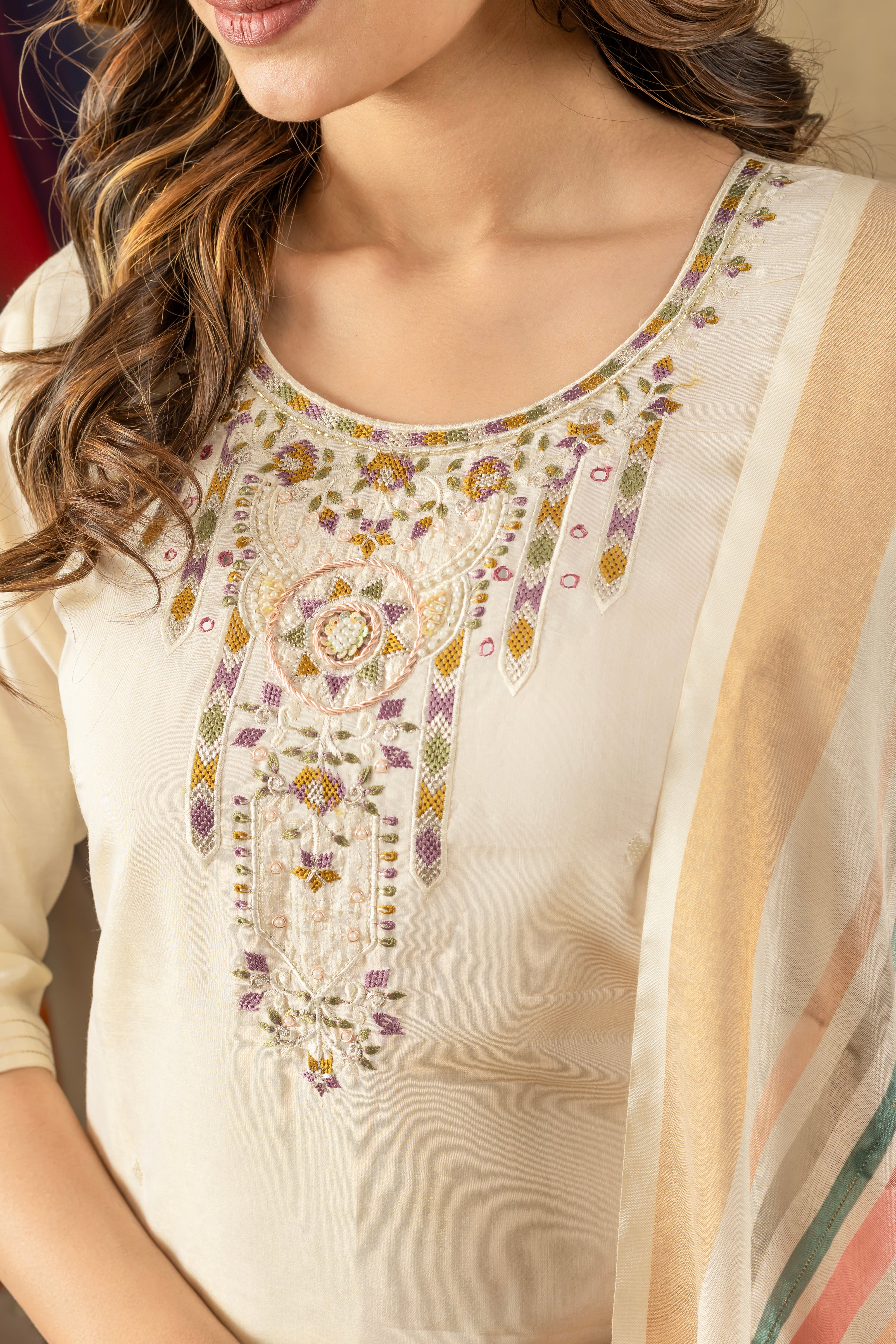 Elegant Straight Kurti Pant Dupatta Set