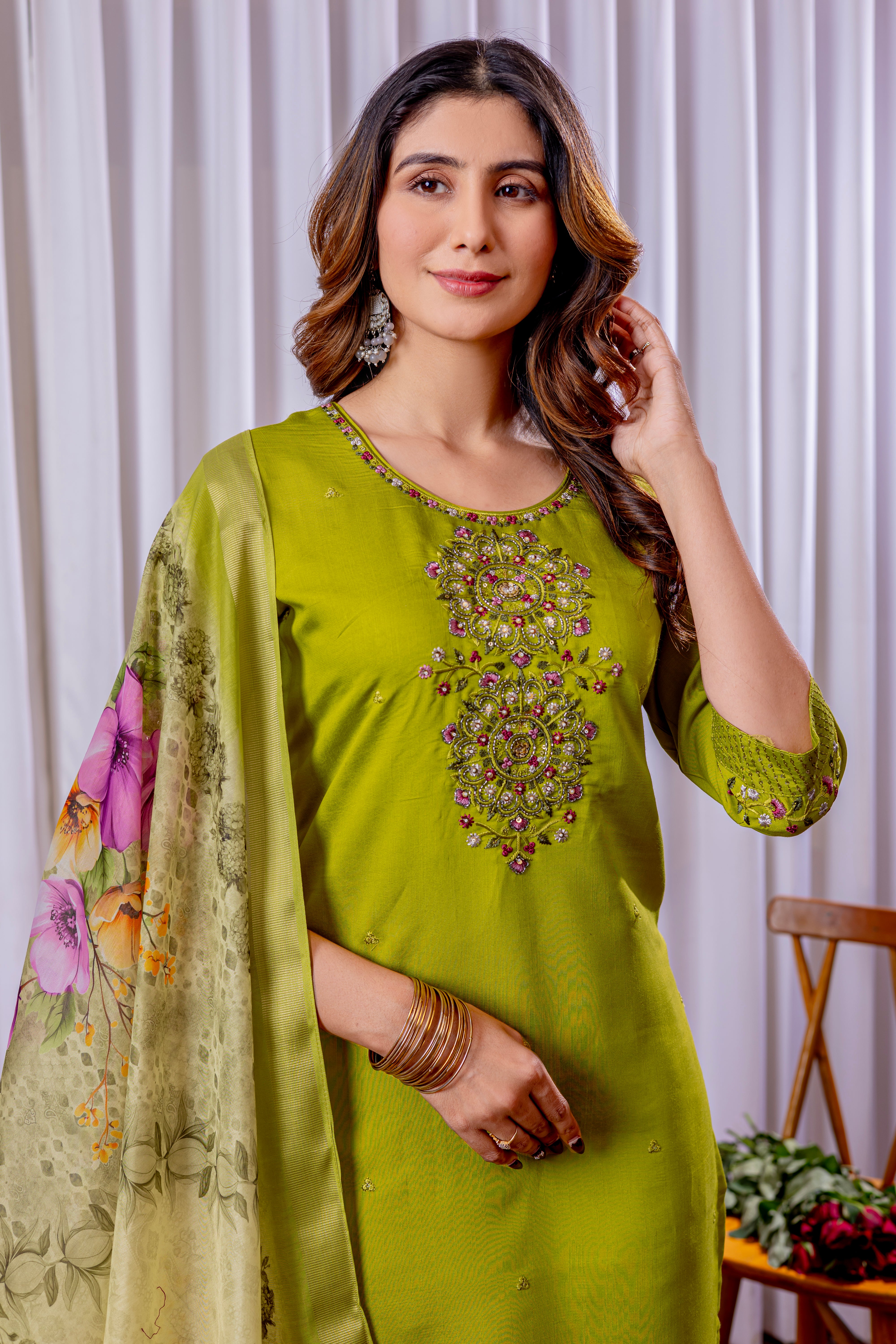 Elegant Straight Kurti Pant Dupatta Set