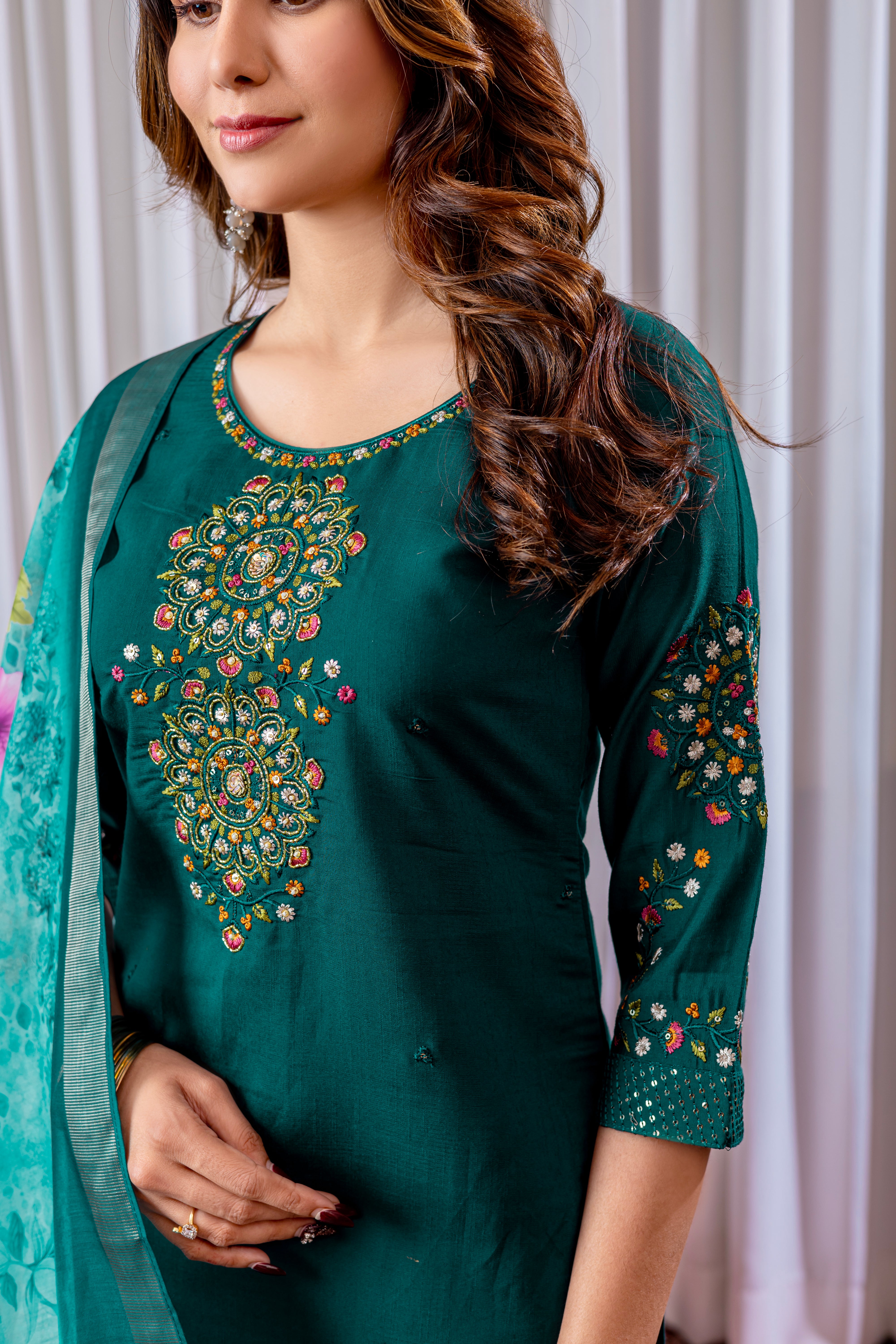 Elegant Straight Kurti Pant Dupatta Set