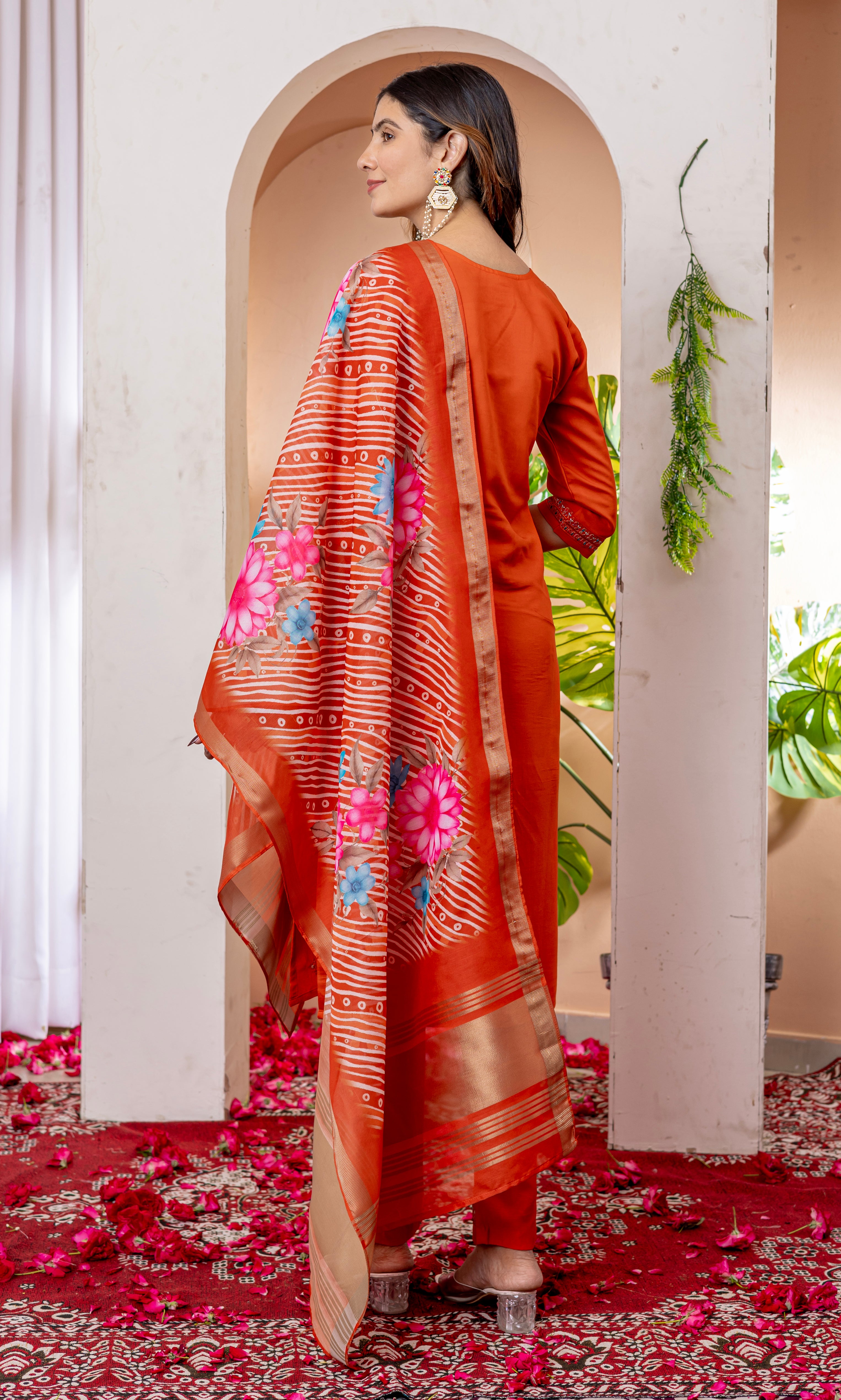 Elegant Straight Kurti Pant Dupatta Set