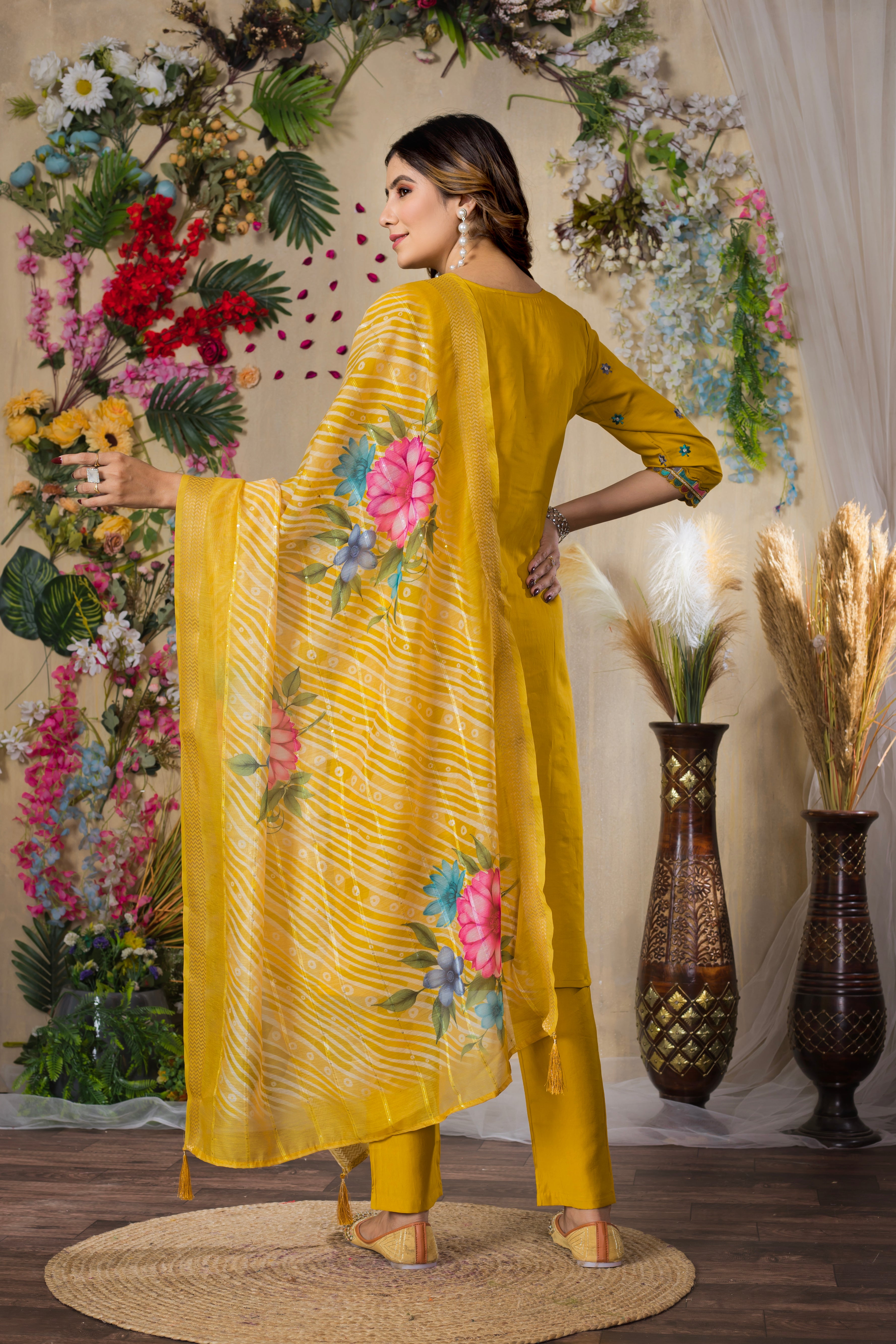 Elegant Straight Kurti Pant Dupatta Set