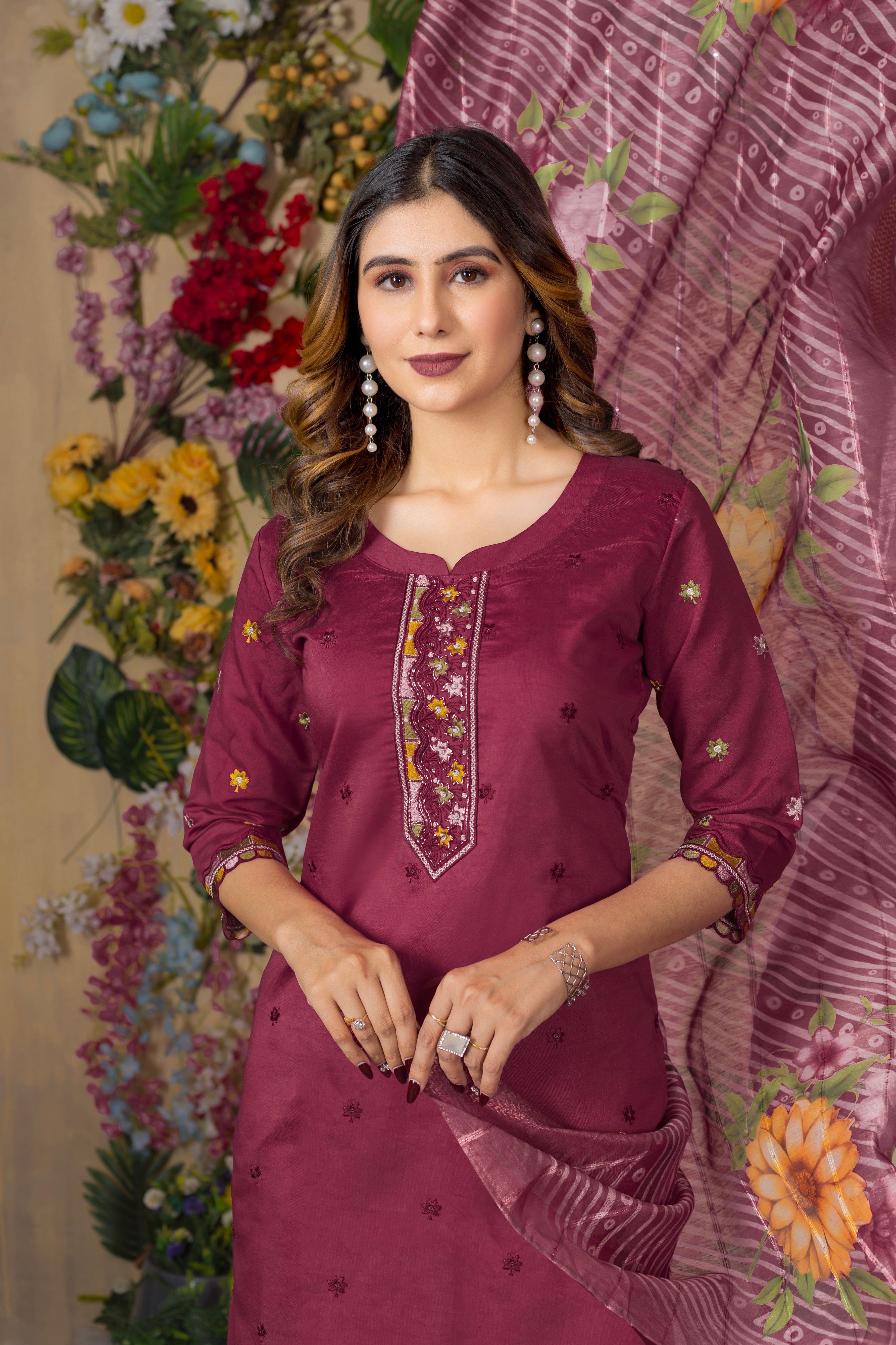 Elegant Straight Kurti Pant Dupatta Set
