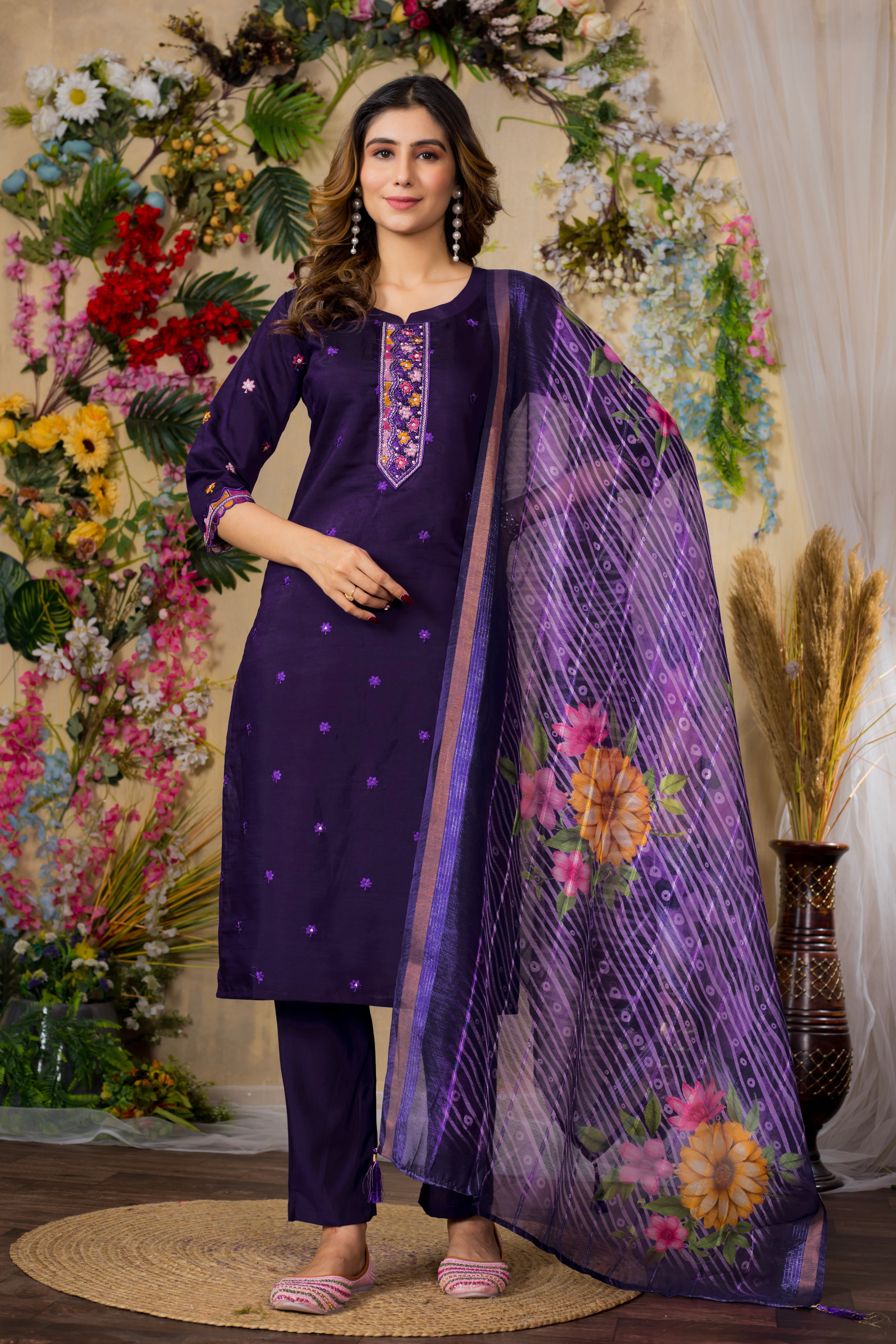 Elegant Straight Kurti Pant Dupatta Set