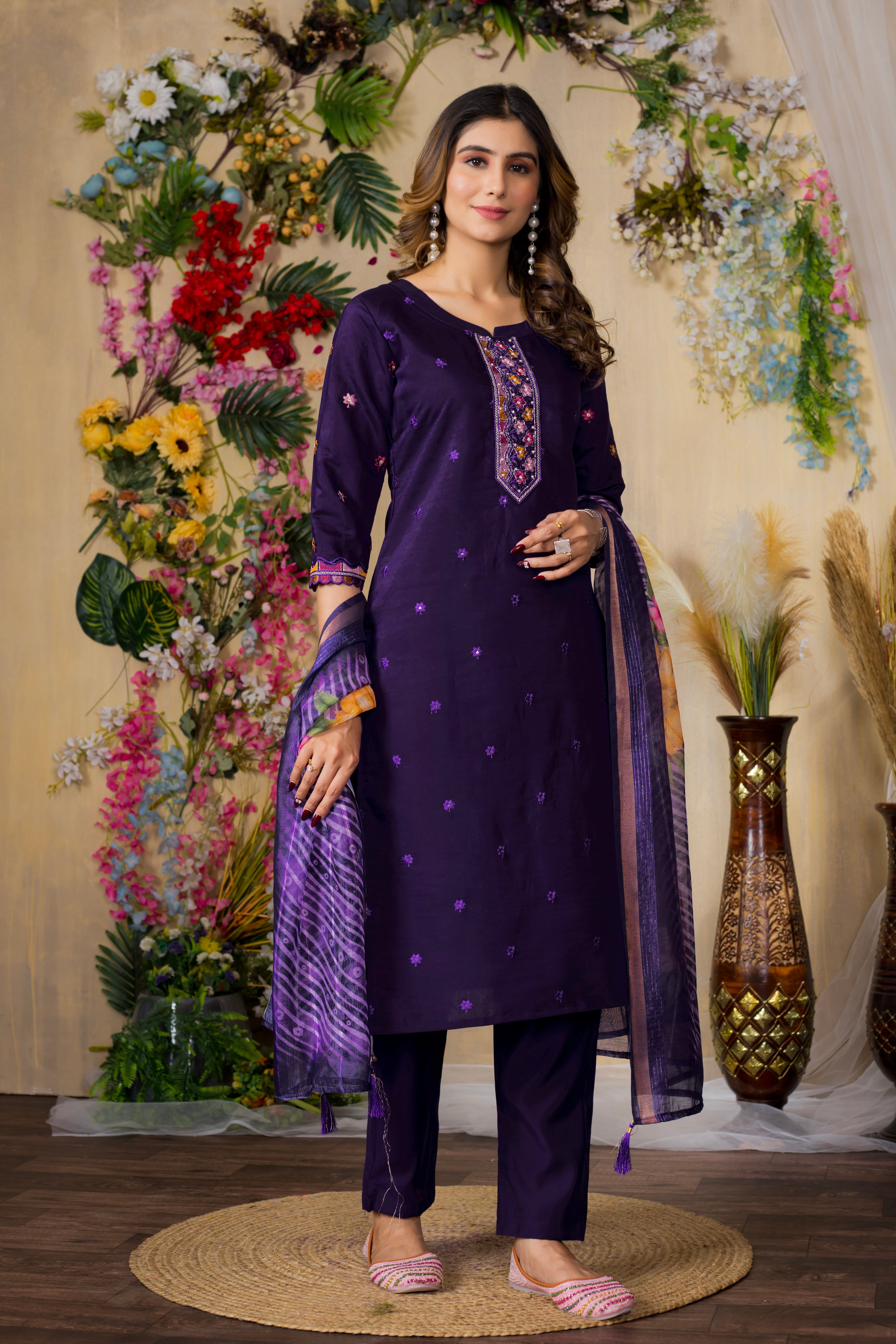 Elegant Straight Kurti Pant Dupatta Set