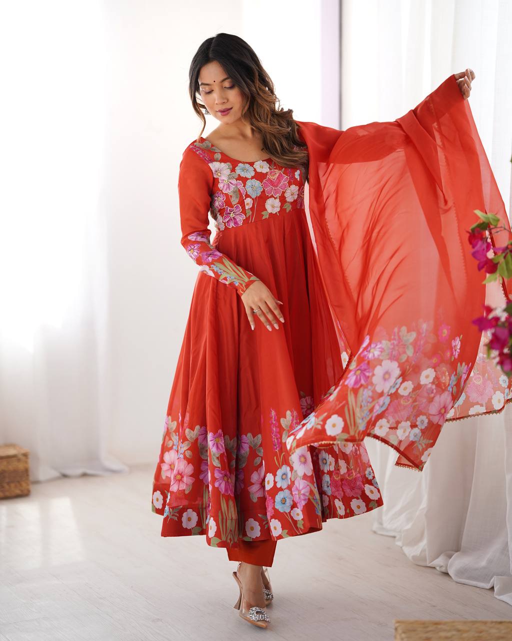 REAL MODELING PURE SOFT ORGANJA SILK FABRIC FULLY FLAIR KALI PATTERN AND CANVAS PATTA WITH DUPPTA SET ,PENT READY TO WEAR*