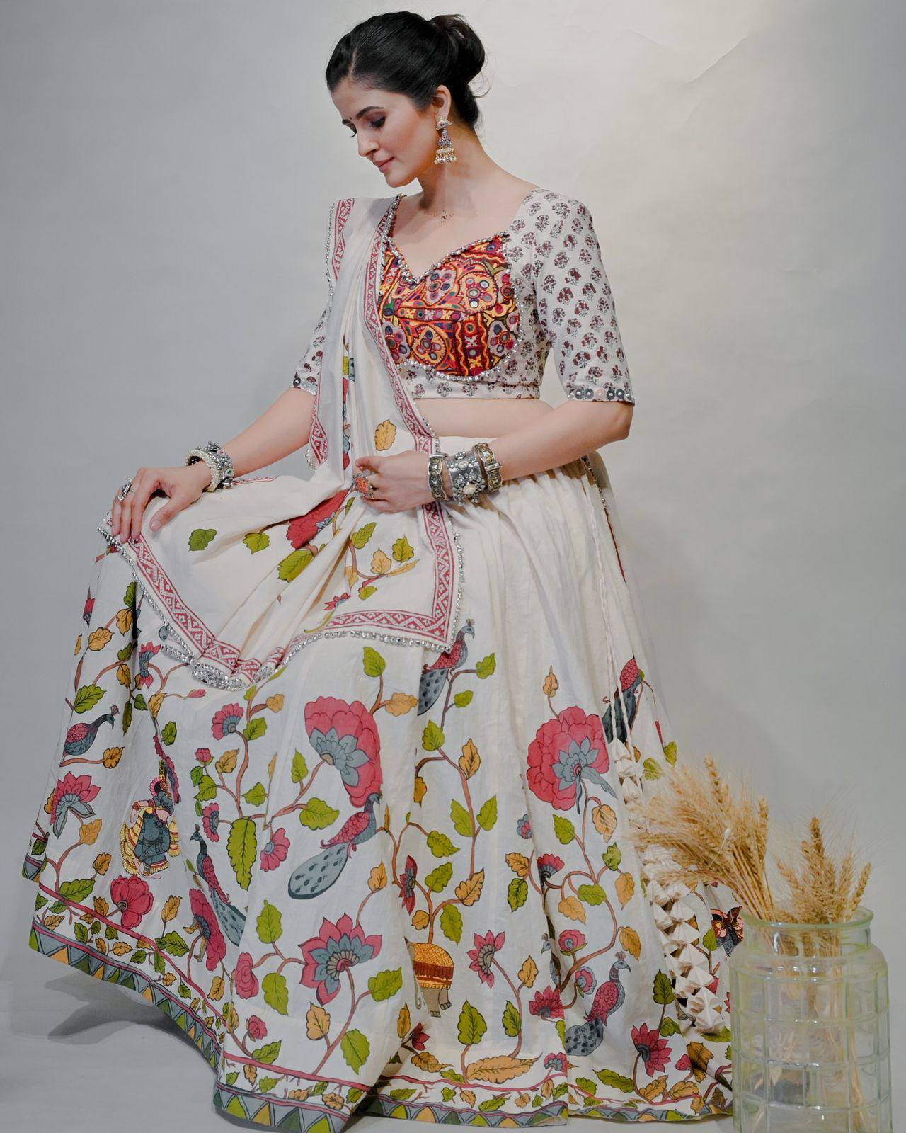 Launching Navratri Special Lehenga Choli With 6 Meter Heavy Flair