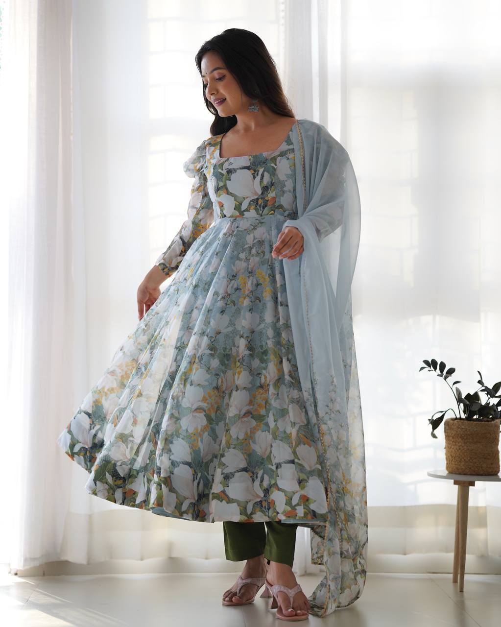 PURE SOFT ORGANJA SILK  FLORAL PRINT FABRIC FULLY FLAIR KALI PATTERN AND CANVAS PATTA WITH DUPPTA SET,PENT READY TO WEAR*