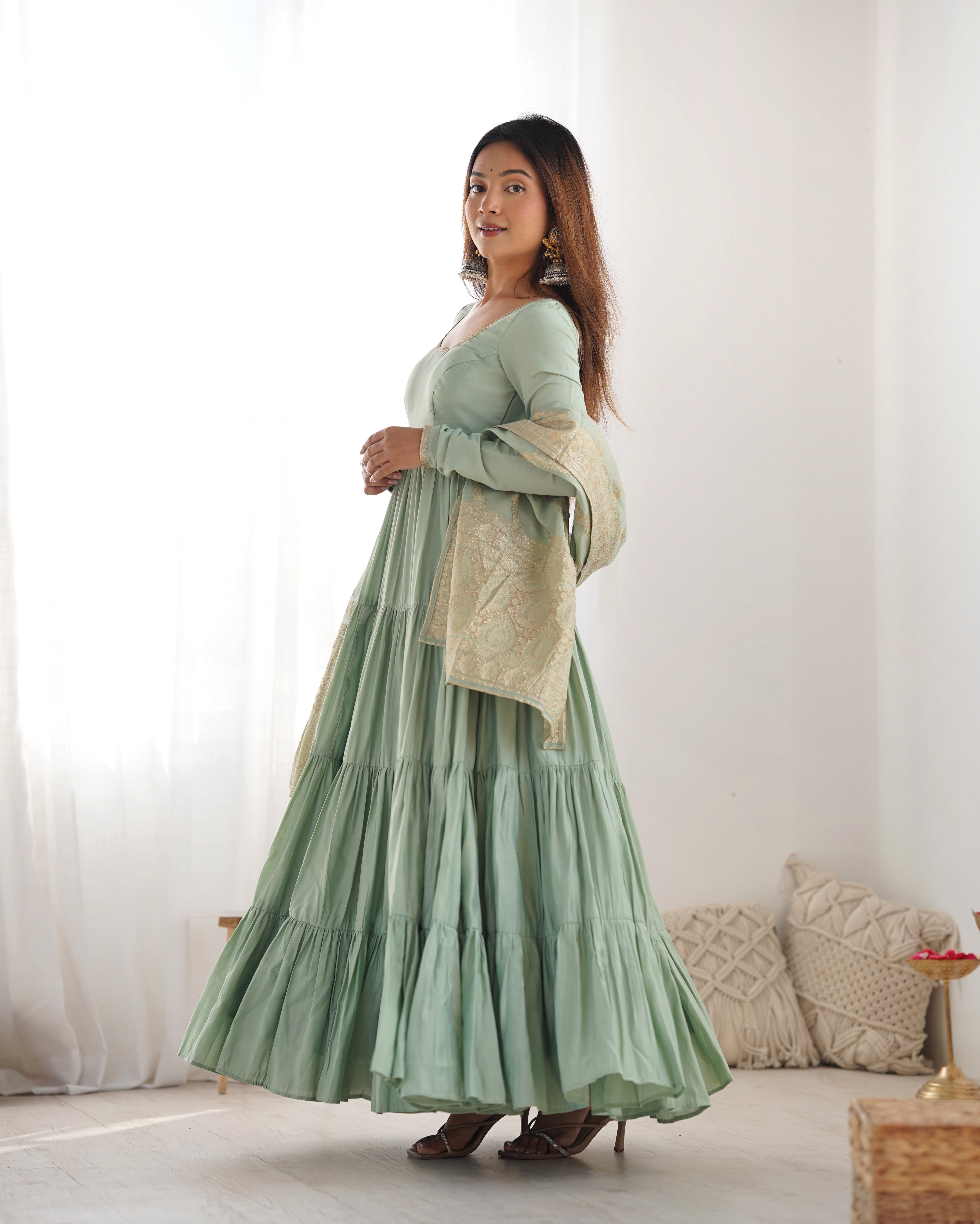 *PURE ROMANSILK CHANDERI FABRIC FULLY FLAIR ANARKALI,WITH DUPPTA SET,PENT READY TO WEAR*