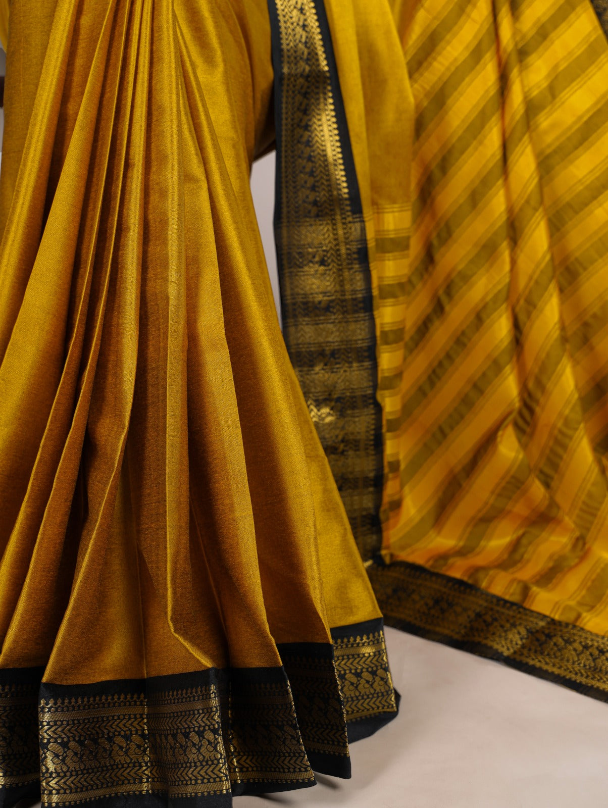 Aura Silk Zari Weaving Work Saree