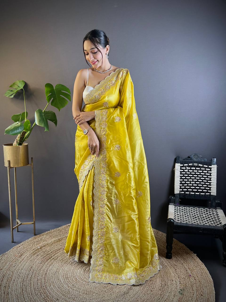 *🪡 Adorable and Most Beautiful Designer Saree ™*